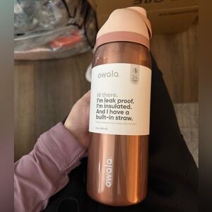 💫 Owala FreeSip 32oz Water Bottle “In Good Company” Shiny Metallic Rose Gold NWT